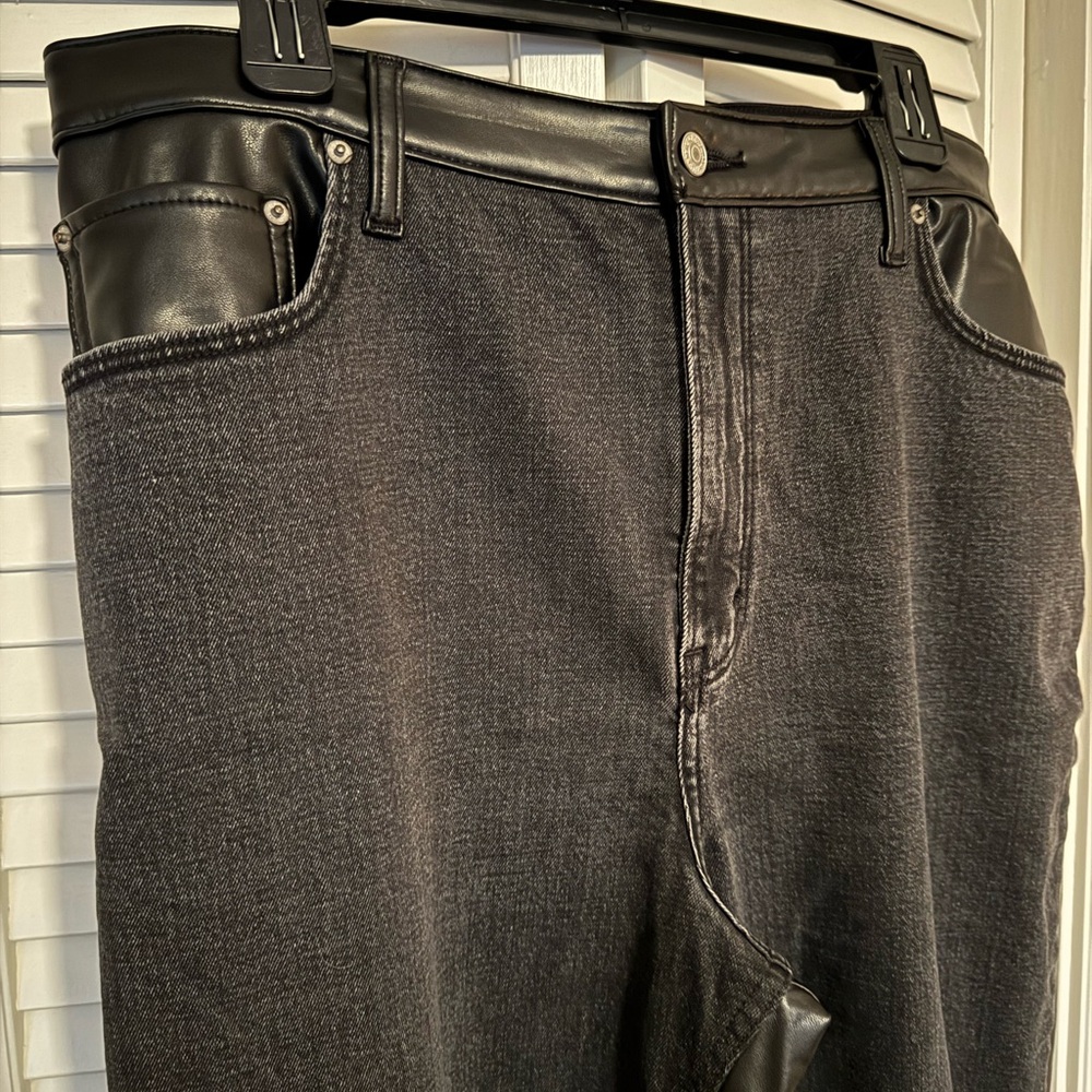 Abercrombie & Fitch Jeans with Black Leather Details